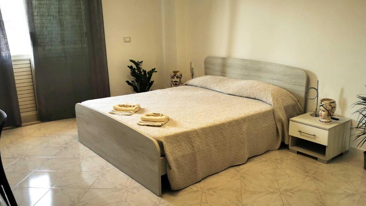 La Villa Trinacria Giardini Naxos Esterno foto
